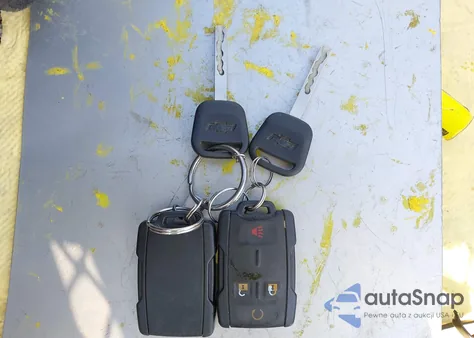 2015 Chevrolet Silverado 1500 2Lt from USA, damaged, VIN 3GCUKREC4FG160244